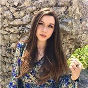 Laureanda in Lettere Moderne, disponibile per ragazzi elementari/medie e licei (disponibile anche per latino)